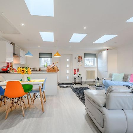 Craigpark Lodge Caldercruix エクステリア 写真