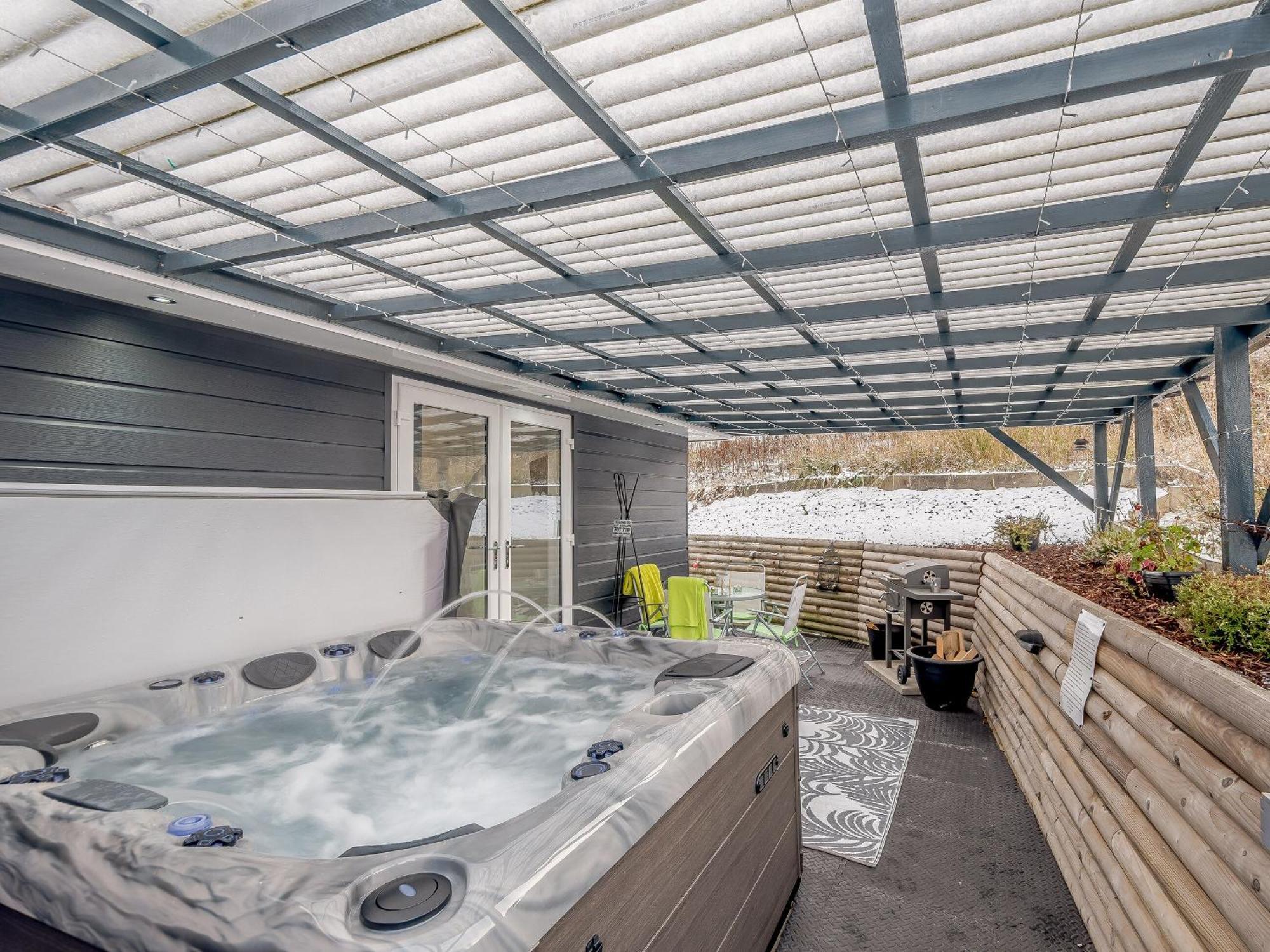 Craigpark Lodge Caldercruix エクステリア 写真