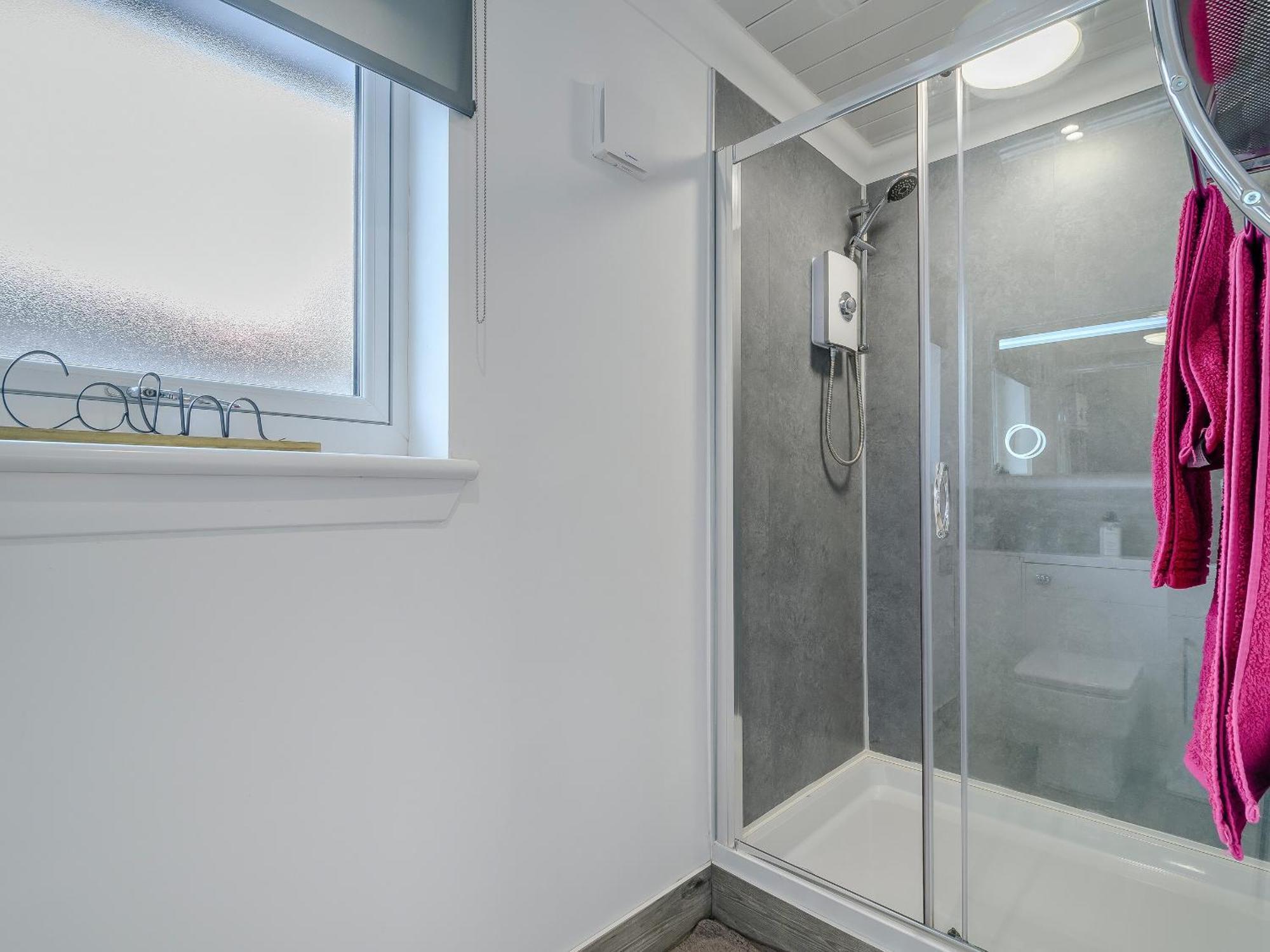 Craigpark Lodge Caldercruix エクステリア 写真